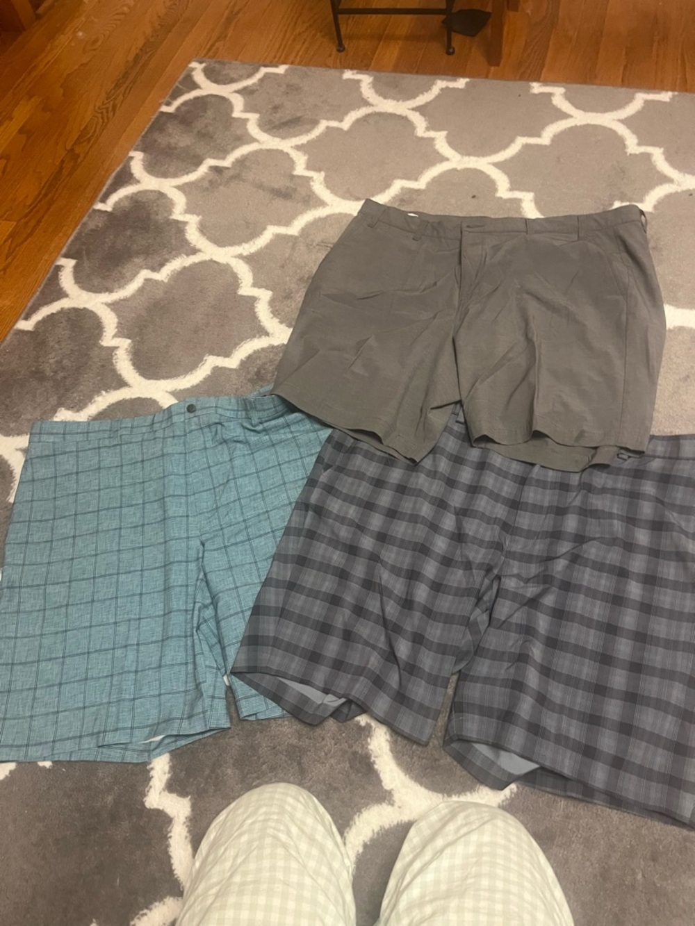 PGA Tour Men's Solid Charcoal and Plaid Teal & Gray Golf Shorts Trio